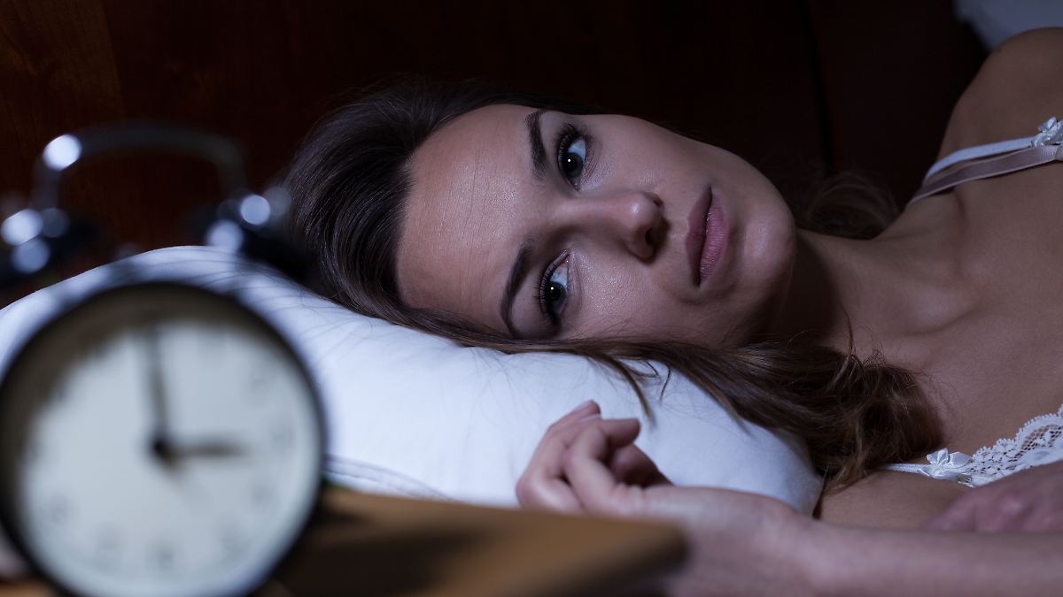 Werdet ihr nachts immer zur gleichen Zeit wach? So könnt ihr die innere